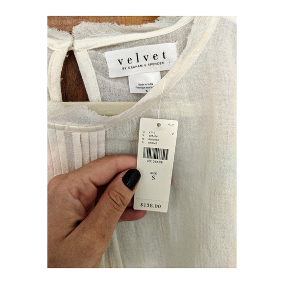 Anthropologie Velvet by Graham Embroidered Top - Picture 5 of 6